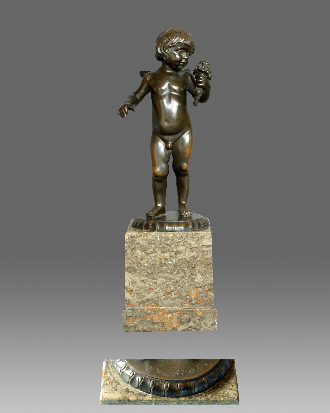 stehender Putto jugendstil